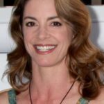 ซินเทีย กิบบ์ (Cynthia Gibb)