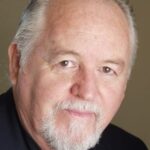 ดาคิน แมทธิวส์ (Dakin Matthews)