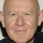 ดาเนียล เบนซาลี (Daniel Benzali)