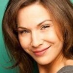 ดาเนียล แฮมป์ตัน (Danielle Hampton)