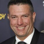 ดาร์เรน โธมัส (Darren Thomas)