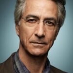 เดวิด สตราเธิร์น (David Strathairn)