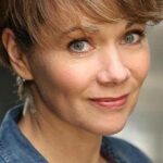 เดบรา โบมอนต์ (Debra Beaumont)