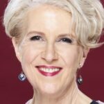 เดบรา ลอว์เรนซ์ (Debra Lawrance)