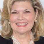 เดบรา มองค์ (Debra Monk)