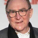 เดอร์ม็อต โครว์ลีย์ (Dermot Crowley)