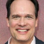 ดีดริช บาเดอร์ (Diedrich Bader)