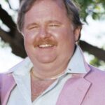 โดโนแวน สก็อตต์ (Donovan Scott)