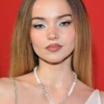 โดฟ คาเมรอน (Dove Cameron)