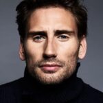 เอ็ดเวิร์ด โฮลครอฟต์ (Edward Holcroft)