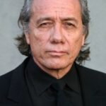 เอ็ดเวิร์ด เจมส์ โอลโมส (Edward James Olmos)