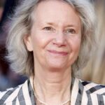 ไอลีน เดวีส์ (Eileen Davies)