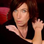 เอลิส ลาร์นิโคล (Elise Larnicol)