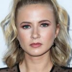 เอลิซา เบนเนตต์ (Eliza Bennett)