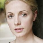 เอลีเซ่ ดู ทัวต์ (Elize du Toit)