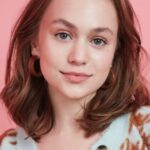 เอลล่า บัลเลนไทน์ (Ella Ballentine)