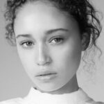 เอลลา-เรย์ สมิธ (Ella-Rae Smith)