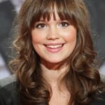 เอมิเลีย ชูเล่ (Emilia Schüle)