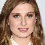 เอมิลี่ อาร์ลุค (Emily Arlook)