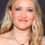 เอมิลี่ ออสเมนต์ (Emily Osment)