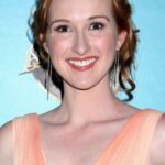 เอริน แม็กกี้ (Erin Mackey)