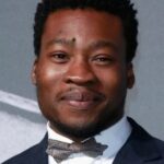 ฟิซาโย อาคินาเดะ (Fisayo Akinade)