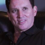 แกรี่ เอ. เฮคเกอร์ (Gary A. Hecker)