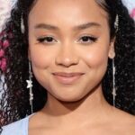 เจนเนย่า วอลตัน (Genneya Walton)