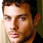 จิโน่ แอนโธนี่ เปซี่ (Gino Anthony Pesi)