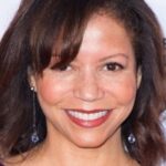 กลอเรีย รูเบน (Gloria Reuben)