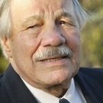 กัส เมอร์คิวริโอ (Gus Mercurio)