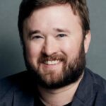 เฮลีย์ โจเอล ออสเมนต์ (Haley Joel Osment)