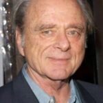 แฮร์ริส ยูลิน (Harris Yulin)