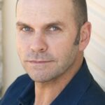 เอียน บลิสส์ (Ian Bliss)