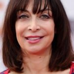 อิเลียน่า ดักลาส (Illeana Douglas)