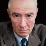 เจ. โรเบิร์ต ออพเพนไฮเมอร์ (J. Robert Oppenheimer)