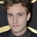 แจ็กสัน ไวท์ (Jackson White)