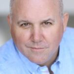 เจมส์ ดูมองต์ (James DuMont)