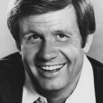 เจมส์ แฮมป์ตัน (James Hampton)