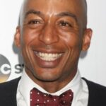 เจมส์ เลอชัวร์ (James Lesure)