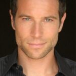 เจมส์ โธมัส (James Thomas)