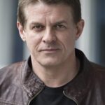 เจมส์ เวเบอร์ บราวน์ (James Weber Brown)