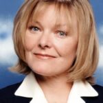 เจน เคิร์ติน (Jane Curtin)
