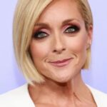 เจน คราคอฟสกี้ (Jane Krakowski)