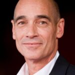 ฌอง-มาร์ก บาร์ (Jean-Marc Barr)