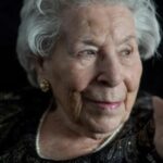 ฌานเน็ตต์ ชาร์ลส์ (Jeannette Charles)