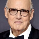 เจฟฟรี่ย์ แทมบอร์ (Jeffrey Tambor)