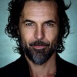 เจฟฟรี่ วินเซนต์ พารีส (Jeffrey Vincent Parise)