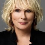 เจนนิเฟอร์ ซอนเดอร์ส (Jennifer Saunders)