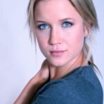 เจสซี่ ชรัม (Jessy Schram)